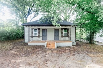 Building Photo - 208 W Cherry St