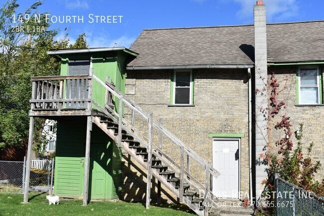 Building Photo - Junior 2 Bedroom Unit