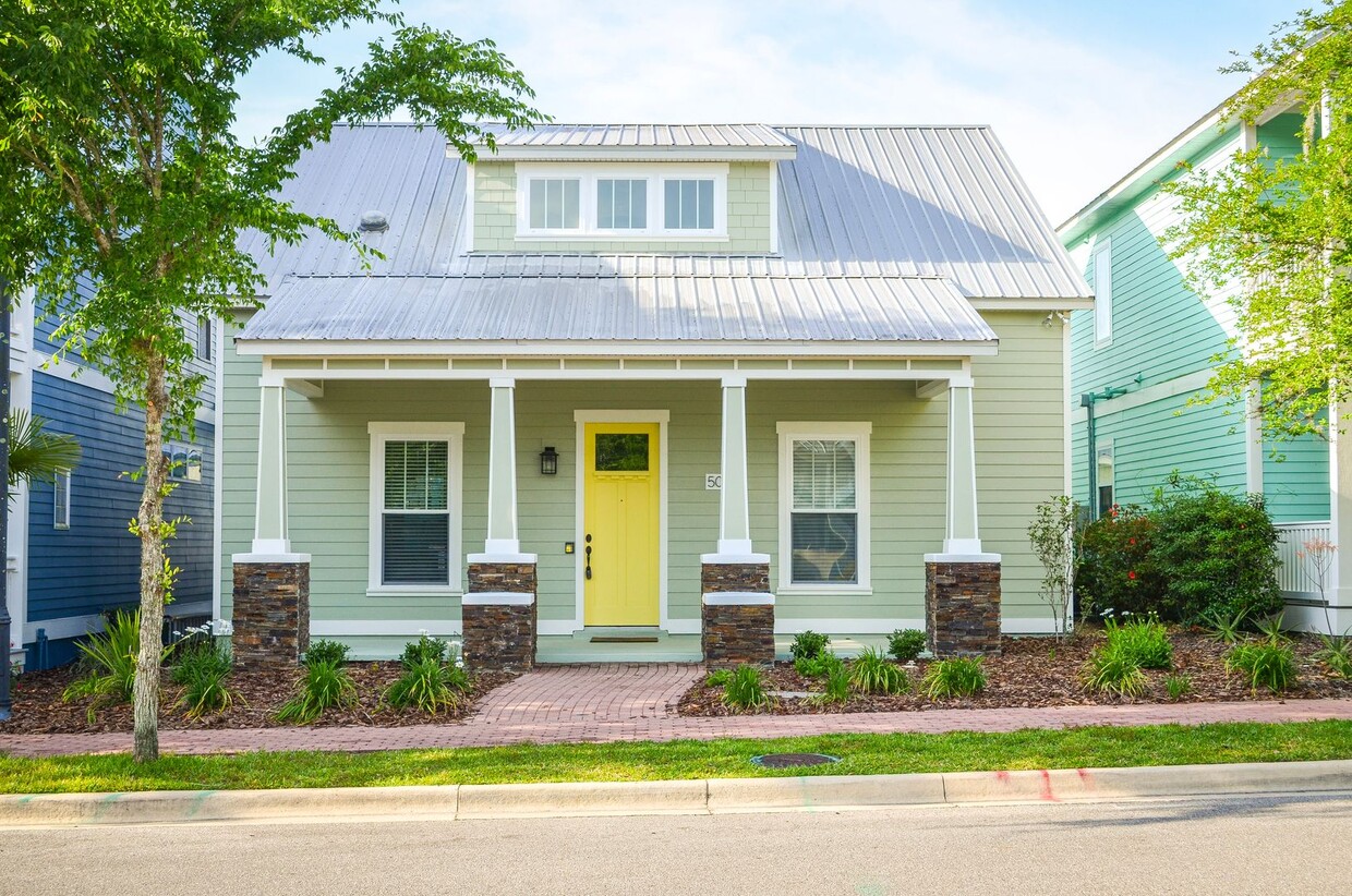 Foto principal - Gorgeous remodeled 3-bedroom, 2.5 bath hom...