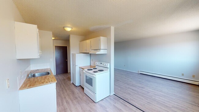 Photo du bâtiment - 9656 Hillcrest Dr