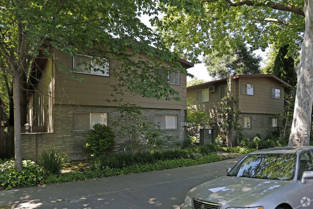 Building Photo - McKinnon Apartments