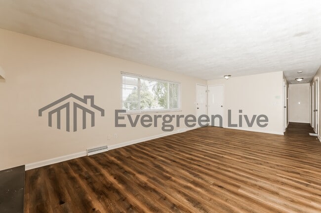 Building Photo - 120 Hilltop Dr