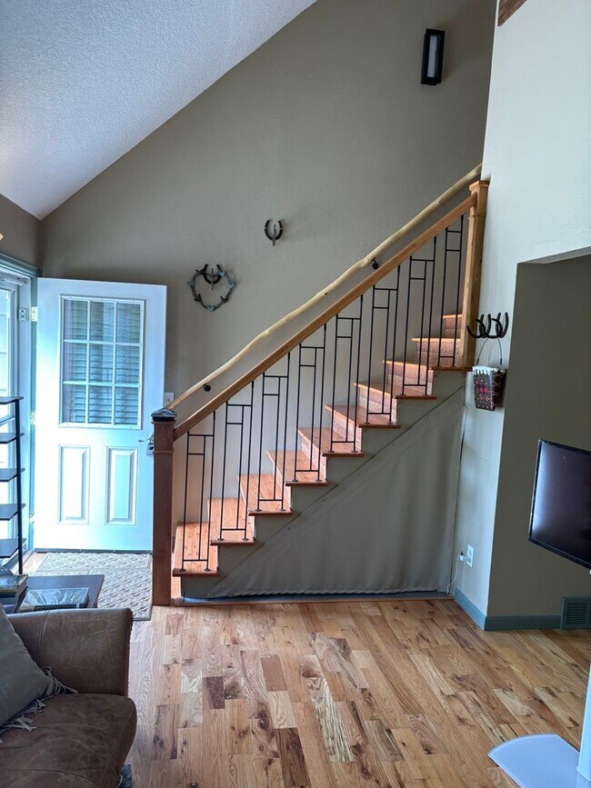 Building Photo - 7978 Chase Cir