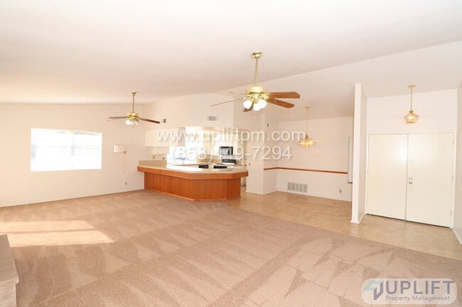 Building Photo - 515 La Haina Pl