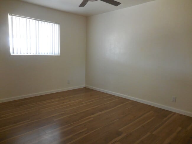 Master Bed - 1409 E Orange St