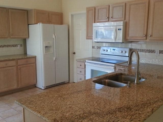 Building Photo - 861 Paddington Terrace