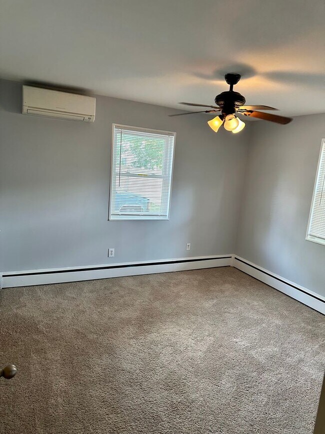 Foto del edificio - 335 Talbot Ave