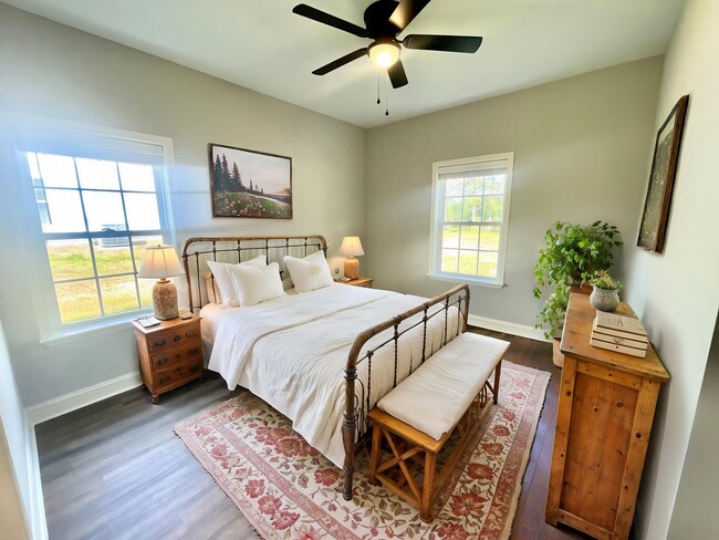 Foto del edificio - 242 Firefly Ln