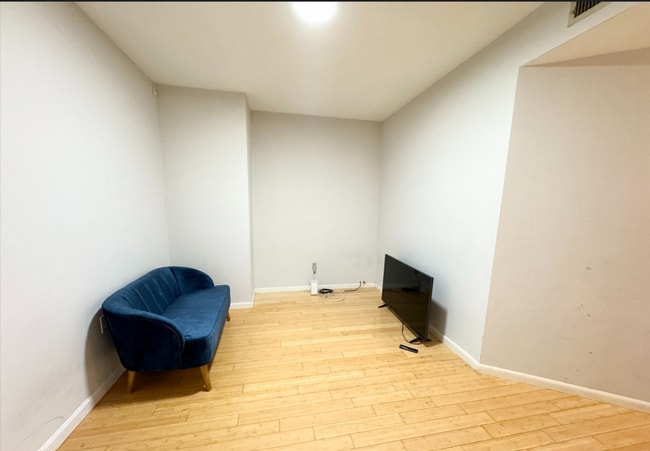 Foto del edificio - 1578 Tremont St