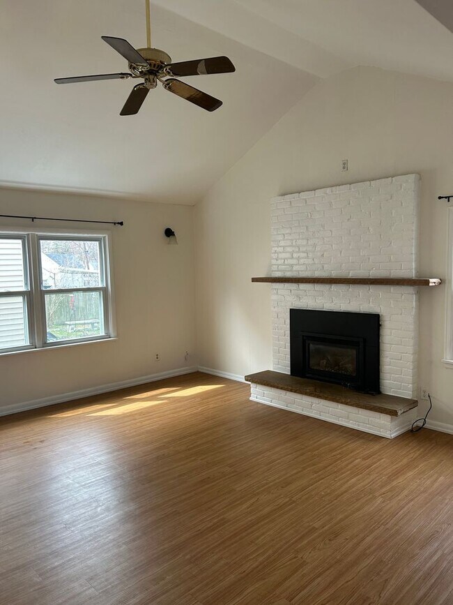 Foto del edificio - 3 Bed Home for rent!