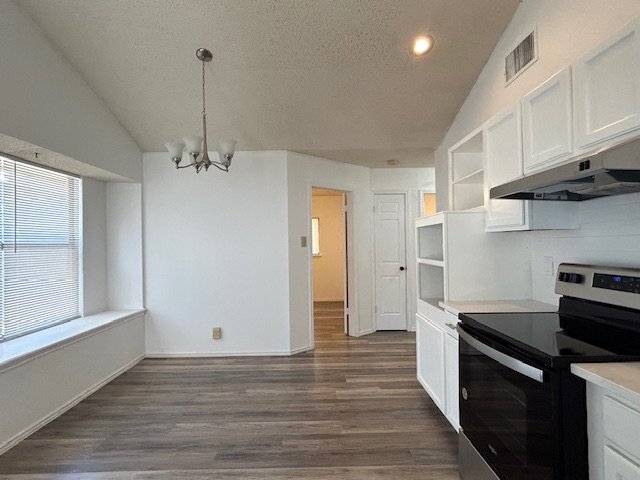 Foto del edificio - Heritage Park Updated 3 Bedroom **Zero Sec...