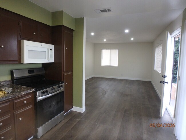 Foto del edificio - 446 N Elk St