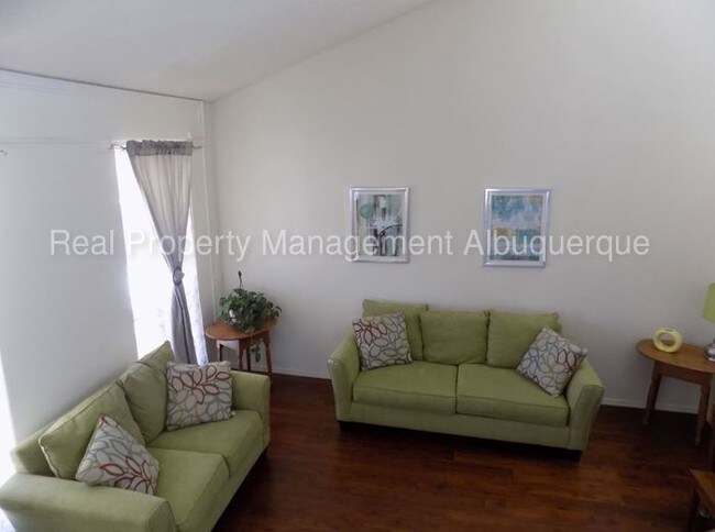 Building Photo - 8727 Springhill Dr NW