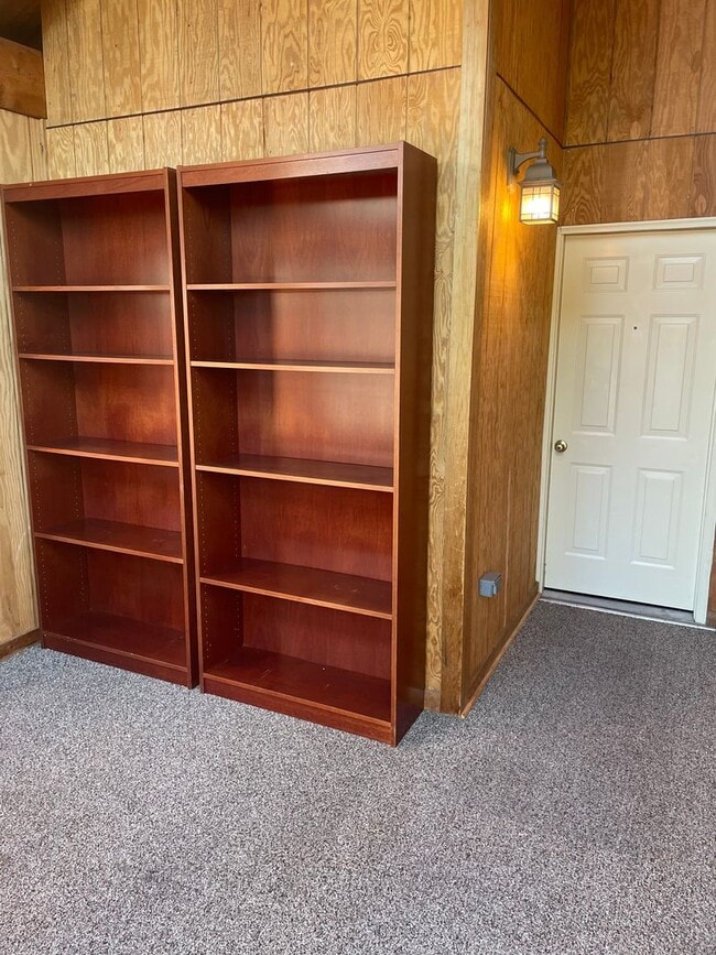 Building Photo - Duplex