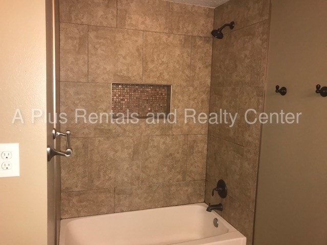 Building Photo - 3 BD Twin Home for rent south side