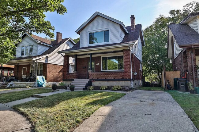 Photo - Gorgeous 3 bed 1.5 bath Westwood. House