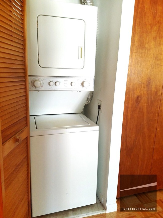 Building Photo - 5906 38th Ave