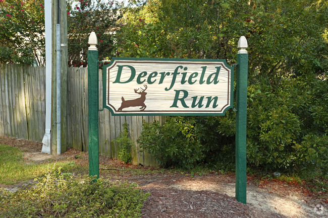 Foto del edificio - Deerfield Run Apartments