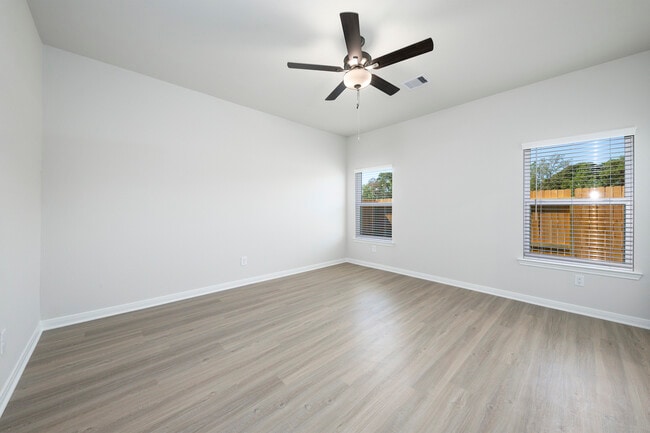 Building Photo - 15502 Caramel Spgs Dr