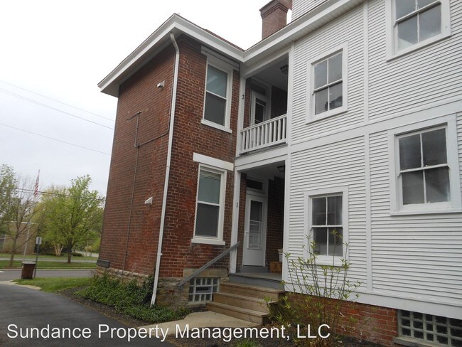 Building Photo - 400 Springfield Pike