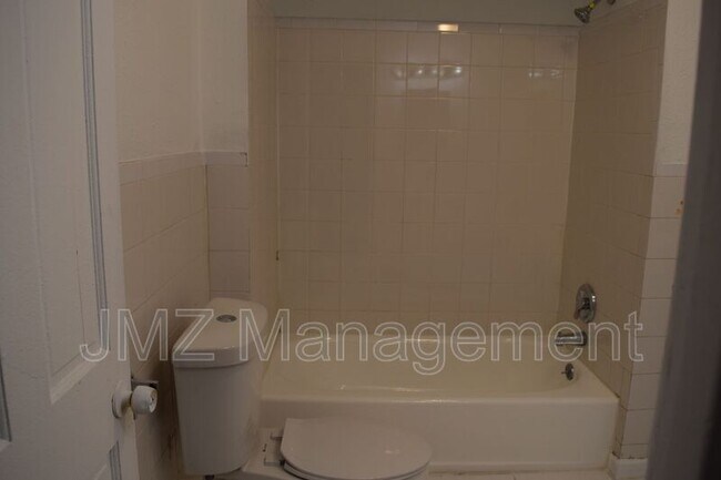 Foto del edificio - 16511 Appoline St