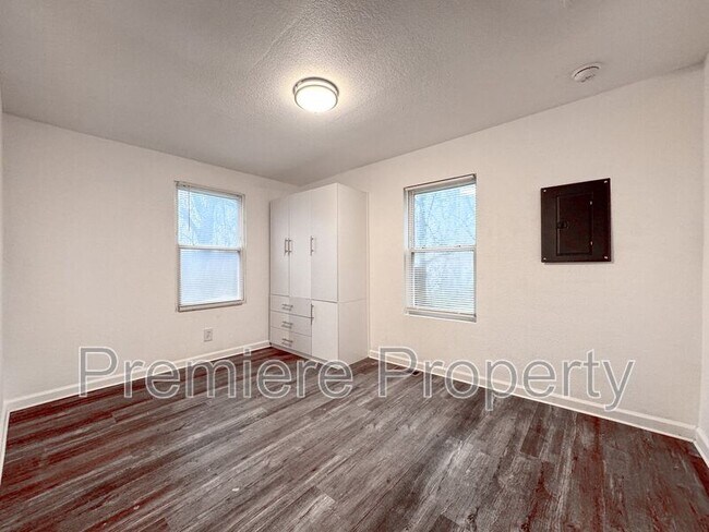 Building Photo - 5117 Booth Ave