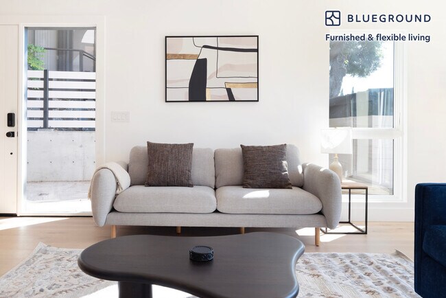 Foto del edificio - 3742 Mount Diablo Blvd