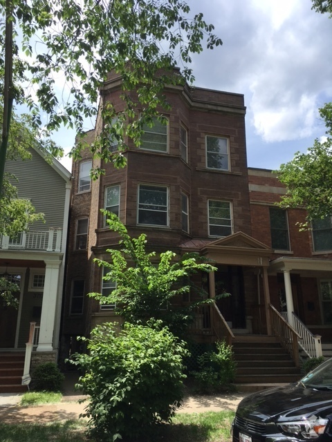 Building Photo - 3716 N Paulina St