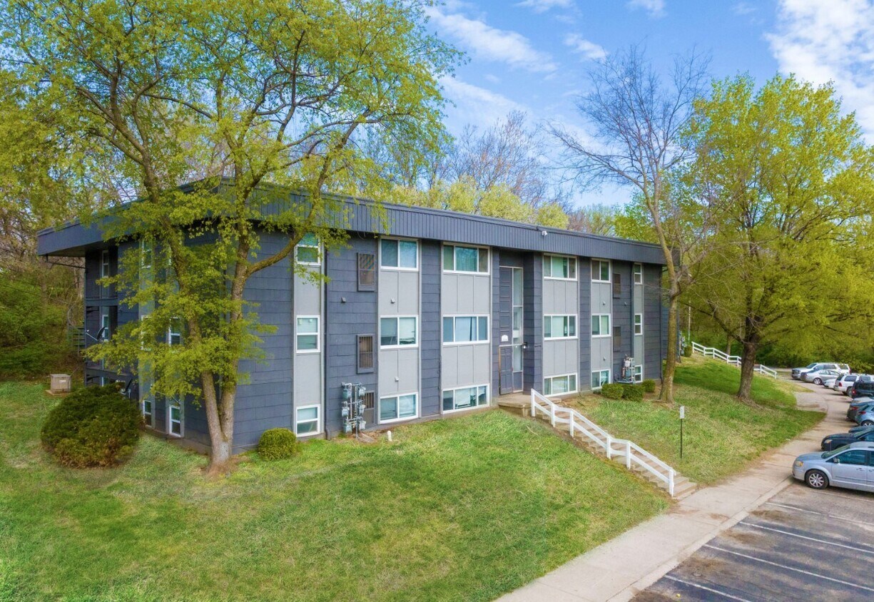 Fox Creek Apartments Apartments in Kansas City, KS