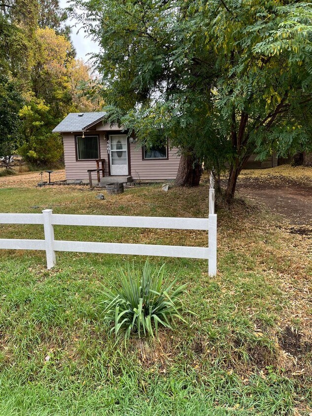 Primary Photo - 2 Bedroom House