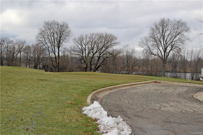 Building Photo - 239 Oak Ridge Dr