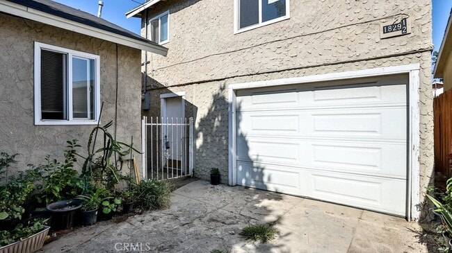 1829 1/2 E 63rd St-1829 - 1829 1/2 E 63rd St-1829 Apartment