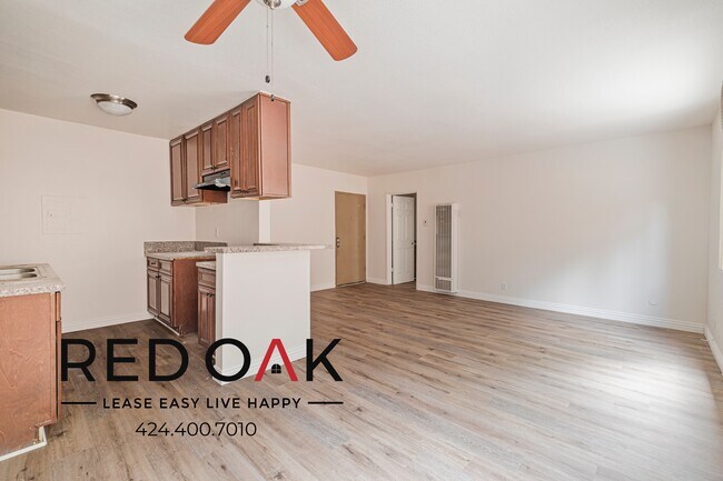 Foto del edificio - 15005 Sherman Way