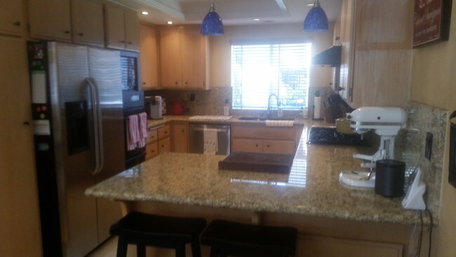 Kitchen - 2110 Rockefeller Ln