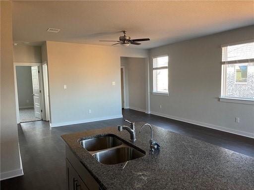 Foto del edificio - 804 Bridle Creek Dr