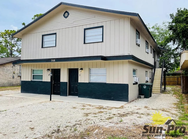 Building Photo - 708 Georgia St