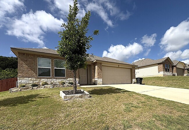 Foto del edificio - 3810 Flat Rock Mountain Dr