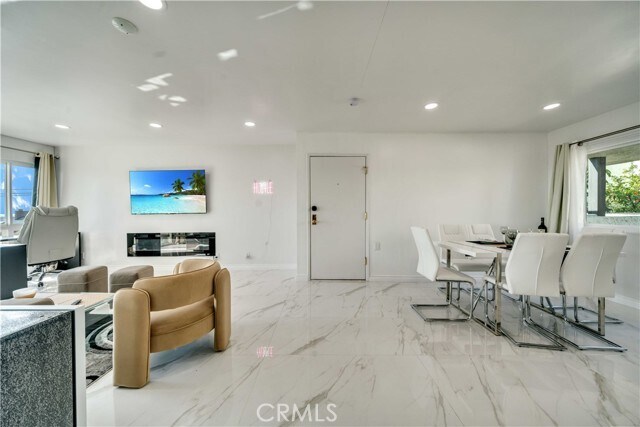 Foto del edificio - 8400 De Longpre Ave