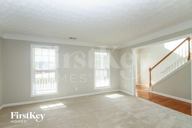 Foto del edificio - 304 Hickory Creek Ln