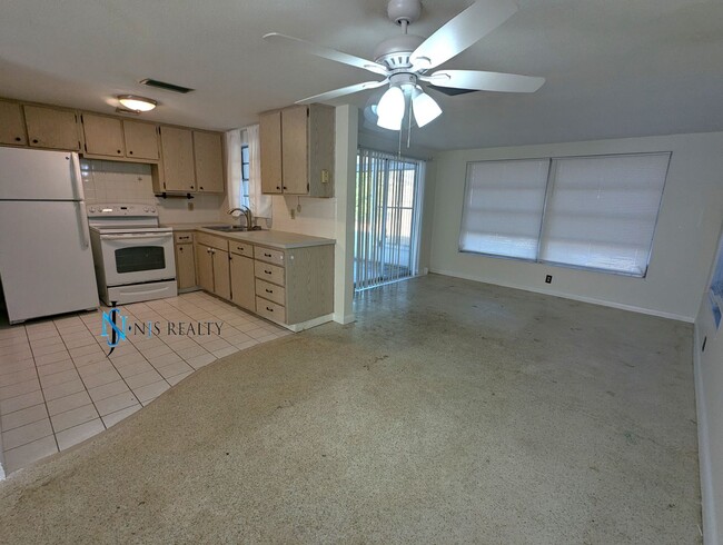 Foto del edificio - Open floor plan 2/2/1 1100 Sq. Ft. with te...