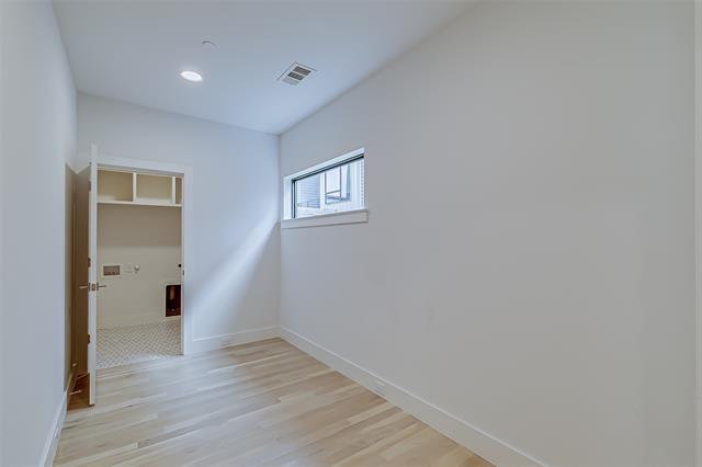 Foto del edificio - 2707 Kimsey Dr