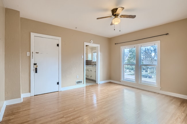 Building Photo - 1118 11th St