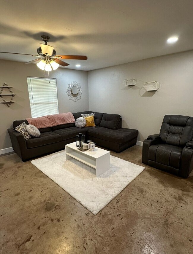 Foto del edificio - Cute and Cozy 1 Bedroom 1 Bath House