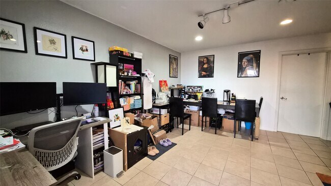 Foto del edificio - 2118 Oakdale St