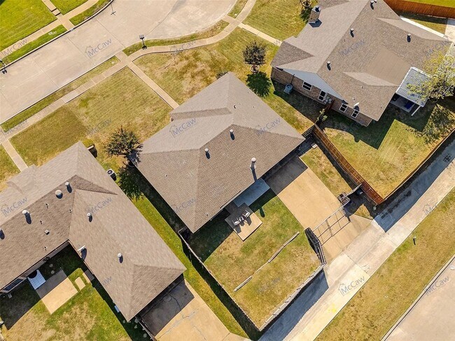 Foto del edificio - 1029 Field Trail Dr