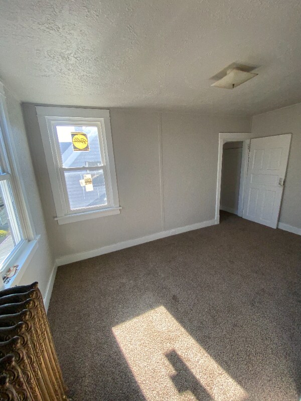 Building Photo - 163 Frothingham Ave