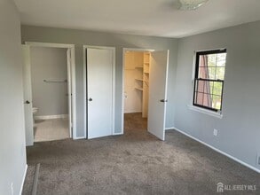Building Photo - 118 Keystone Ct