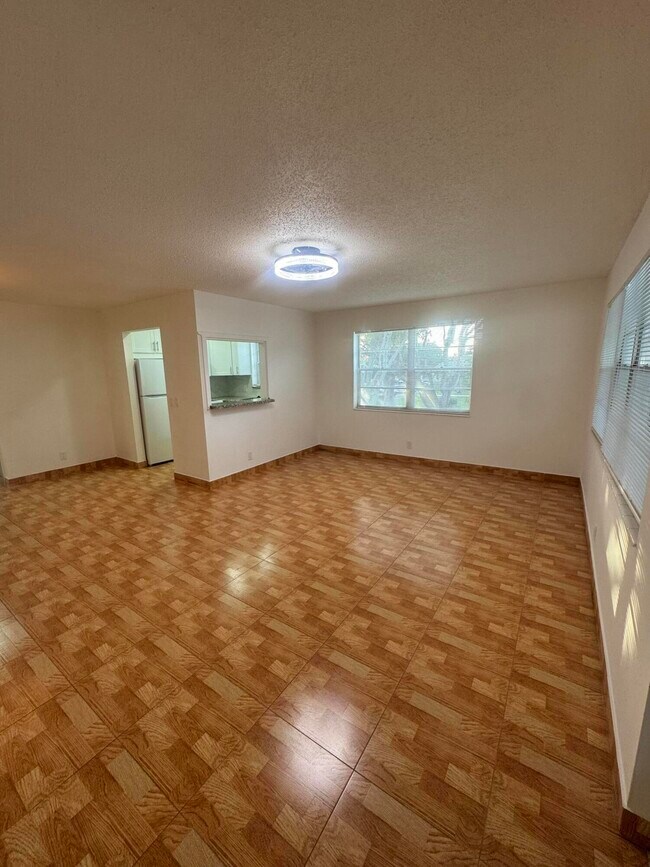 Foto del edificio - 346 Windsor O