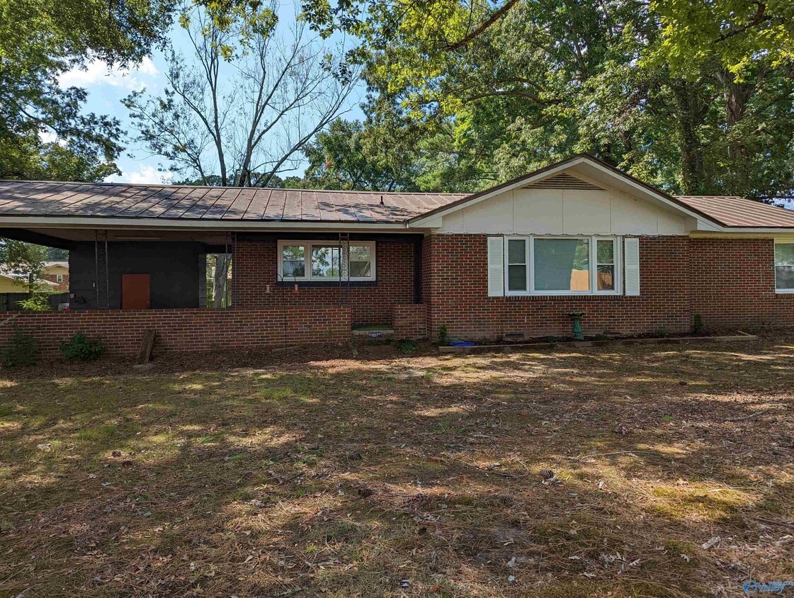 807 Corsbie St NW, Hartselle, AL 35640 House Rental in Hartselle, AL