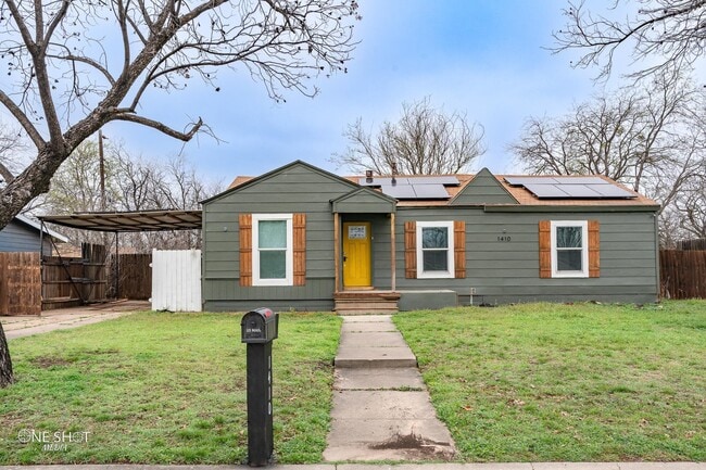 Building Photo - 1410 S 32nd St